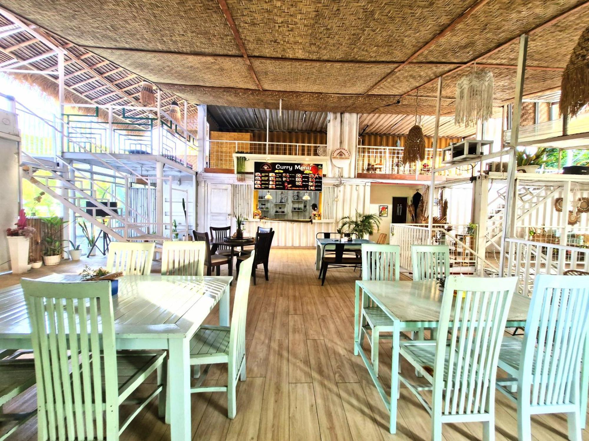 סנגיגי Karcof Container Hostel מראה חיצוני תמונה