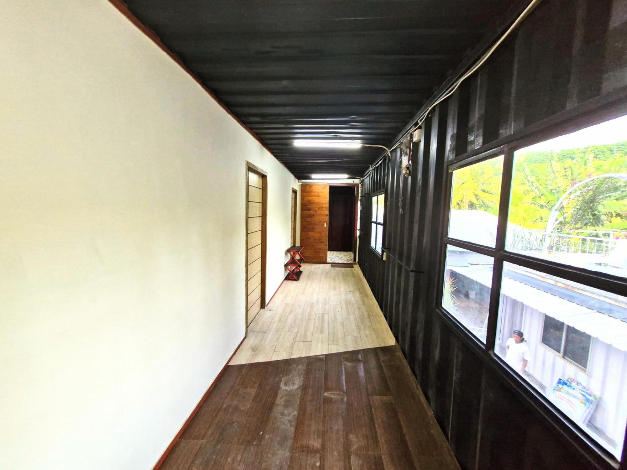 סנגיגי Karcof Container Hostel מראה חיצוני תמונה